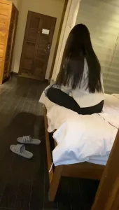 杭州约战舞蹈生，听话乖巧逼逼水多超紧！大长腿后入蜜桃臀…同城可推女主
